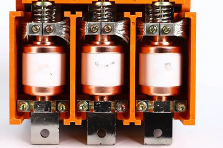 高壓真空開關(guān)管出現(xiàn)黃斑，這幾點原因需掌握！