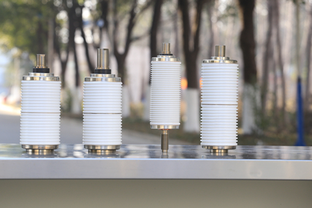 真空開關(guān)管結(jié)構(gòu)及工藝有怎樣的特點和優(yōu)勢？